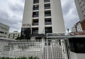 Foto 1 de Apartamento com 2 Quartos para alugar, 56m² em Água Verde, Curitiba