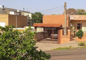 Foto 1 de Casa com 2 Quartos à venda, 316m² em Nonoai, Porto Alegre