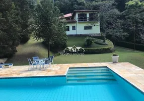 Foto 1 de Casa de Condomínio com 4 Quartos para venda ou aluguel, 496m² em Itaipava, Petrópolis
