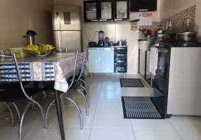 Foto 1 de Casa com 3 Quartos à venda, 120m² em Vila Sarapui, Duque de Caxias