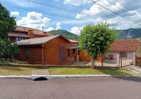 Foto 1 de Casa com 2 Quartos à venda, 74m² em Varzea Grande, Gramado