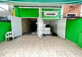 Foto 1 de Casa com 3 Quartos à venda, 240m² em Gonzaga, Santos