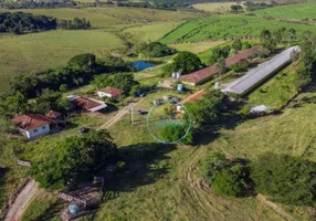 Foto 1 de Fazenda/Sítio com 3 Quartos à venda, 3200m² em Jardim Porangaba, Águas de São Pedro