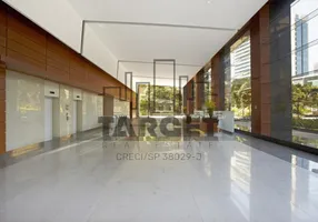 Foto 1 de Prédio Comercial para alugar, 934m² em Vila Gertrudes, São Paulo