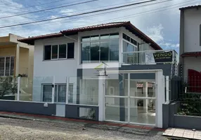 Foto 1 de Sobrado com 3 Quartos à venda, 197m² em Itaguaçu, Florianópolis