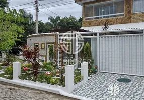 Foto 1 de Sobrado com 4 Quartos à venda, 259m² em Vargem Pequena, Rio de Janeiro