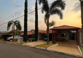 Foto 1 de Casa de Condomínio com 3 Quartos à venda, 226m² em Sítio de Recreio Ipê, Goiânia