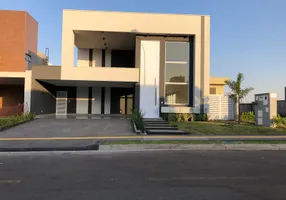 Foto 1 de Casa de Condomínio com 4 Quartos à venda, 212m² em Fazenda Vau das Pombas, Goiânia