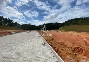 Foto 1 de Lote/Terreno à venda, 240m² em Cedro Alto, Brusque