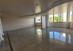 Foto 1 de Apartamento com 3 Quartos à venda, 250m² em Praia do Canto, Vitória