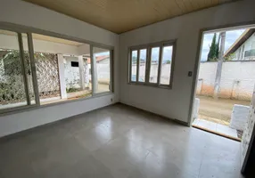 Foto 1 de Casa com 3 Quartos para alugar, 100m² em Sao Luiz, Brusque
