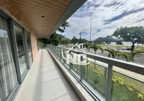 Foto 1 de Apartamento com 4 Quartos à venda, 151m² em Charitas, Niterói