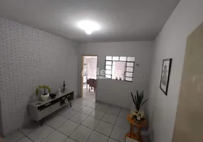 Foto 1 de Casa com 3 Quartos à venda, 140m² em Martins, Uberlândia