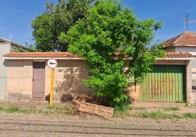 Foto 1 de Casa com 6 Quartos à venda, 191m² em Centro, Araraquara