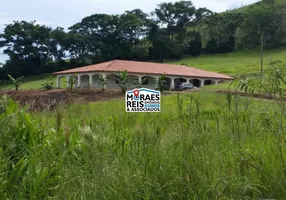 Foto 1 de Fazenda/Sítio com 4 Quartos à venda, 300m² em Parque Flamboyant, Amparo