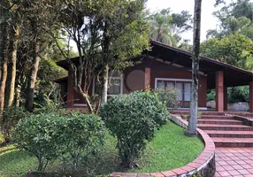 Foto 1 de Casa com 3 Quartos à venda, 340m² em Serra da Cantareira, Mairiporã