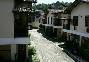 Foto 1 de Casa de Condomínio com 3 Quartos à venda, 140m² em Santa Bárbara, Niterói