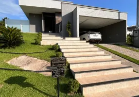 Foto 1 de Casa de Condomínio com 3 Quartos à venda, 173m² em Jardins Nápoles, Senador Canedo