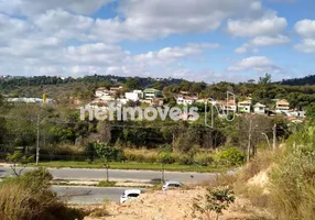 Foto 1 de Lote/Terreno à venda, 787m² em Colonial, Contagem