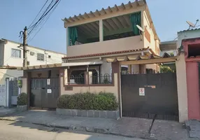 Foto 1 de Casa com 3 Quartos à venda, 246m² em Centro, Mesquita