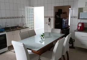 Foto 1 de Casa com 2 Quartos à venda, 100m² em Jardim Saltense, Salto