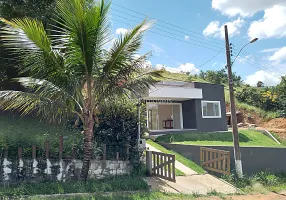 Foto 1 de Fazenda/Sítio com 2 Quartos à venda, 103m² em Centro, Simão Pereira