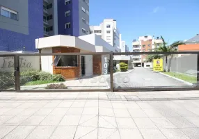 Foto 1 de Apartamento com 3 Quartos para alugar, 10m² em Três Vendas, Pelotas