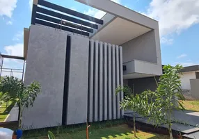 Foto 1 de Casa de Condomínio com 4 Quartos à venda, 420m² em Residencial Goiânia Golfe Clube, Goiânia