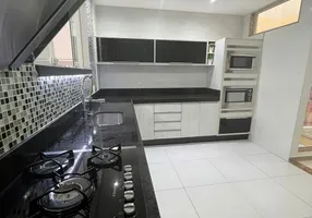 Foto 1 de Casa com 3 Quartos à venda, 130m² em Taquara, Rio de Janeiro