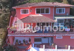 Foto 1 de Fazenda/Sítio com 3 Quartos para venda ou aluguel, 300m² em Itaipava, Petrópolis