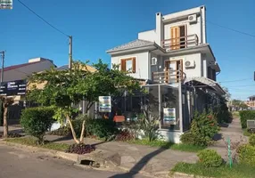 Foto 1 de Casa com 3 Quartos à venda, 181m² em Hípica, Porto Alegre