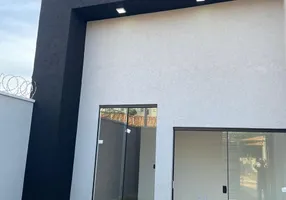 Foto 1 de Sobrado com 3 Quartos à venda, 104m² em Residencial Santa Fe I, Goiânia