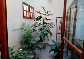 Foto 1 de Apartamento com 3 Quartos à venda, 237m² em Vila Dalila, São Paulo