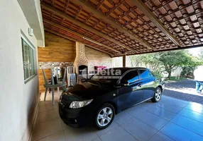 Foto 1 de Casa com 3 Quartos à venda, 174m² em Lagoinha, Uberlândia