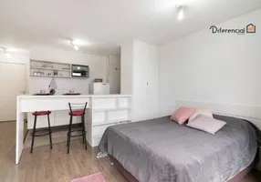 Foto 1 de Apartamento com 1 Quarto à venda, 34m² em Champagnat, Curitiba