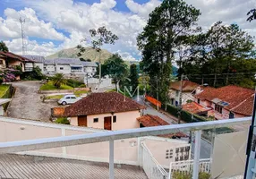 Foto 1 de Casa de Condomínio com 3 Quartos à venda, 90m² em Granja Guarani, Teresópolis