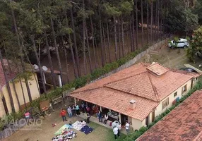 Foto 1 de Fazenda/Sítio com 3 Quartos à venda, 1400m² em Registro, Taubaté