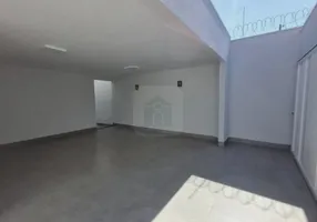 Foto 1 de Casa com 3 Quartos à venda, 250m² em Aclimacao, Uberlândia