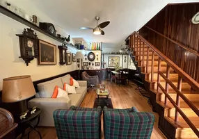 Foto 1 de Casa de Condomínio com 4 Quartos à venda, 134m² em Taumaturgo, Teresópolis
