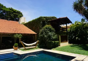 Foto 1 de Casa com 5 Quartos à venda, 900m² em Jardim Guedala, São Paulo