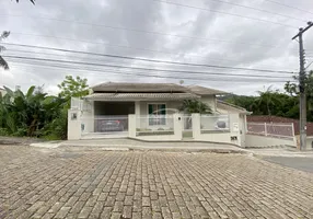 Foto 1 de Casa com 4 Quartos à venda, 380m² em Velha, Blumenau