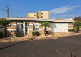 Foto 1 de Casa com 2 Quartos à venda, 100m² em Residencial e Comercial Palmares, Ribeirão Preto