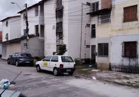 Foto 1 de Apartamento com 2 Quartos para alugar, 50m² em Itaperi, Fortaleza