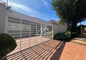 Foto 1 de Casa com 3 Quartos para venda ou aluguel, 279m² em Ribeirânia, Ribeirão Preto