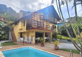 Foto 1 de Casa com 4 Quartos à venda, 312m² em Catarcione, Nova Friburgo