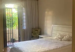 Foto 1 de Casa com 3 Quartos à venda, 180m² em Cambuci, São Paulo