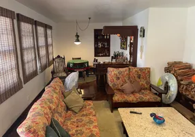 Foto 1 de Sobrado com 3 Quartos à venda, 153m² em Alto, Teresópolis