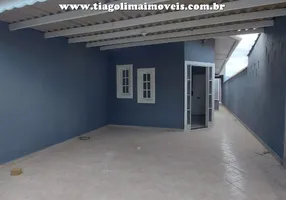 Foto 1 de Casa com 2 Quartos para alugar, 65m² em Loteamento Jardim das Palmeiras, Caraguatatuba