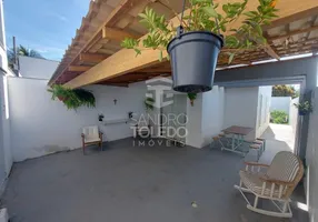 Foto 1 de Casa com 2 Quartos à venda, 80m² em Santa Monica, Guarapari