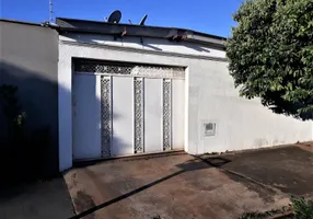 Foto 1 de Casa com 3 Quartos à venda, 199m² em Jardim do Bosque, Matão